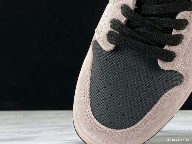 1st Kicks BQ6472-602 (W) Air Powder Jordan 1 Dirty Mid Iridescent 0808